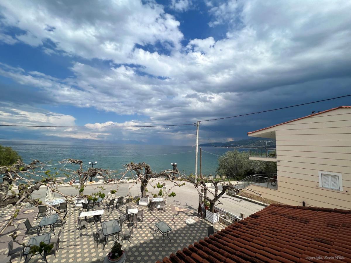 Panorama Hotel - Restaurant Diakopto Bagian luar foto