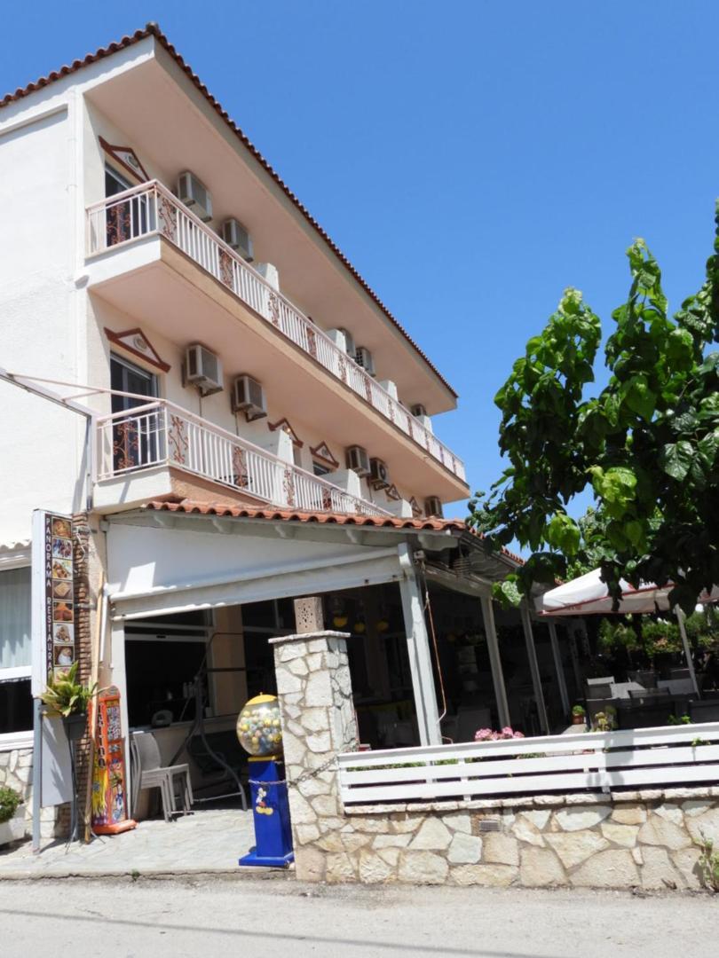 Panorama Hotel - Restaurant Diakopto Bagian luar foto