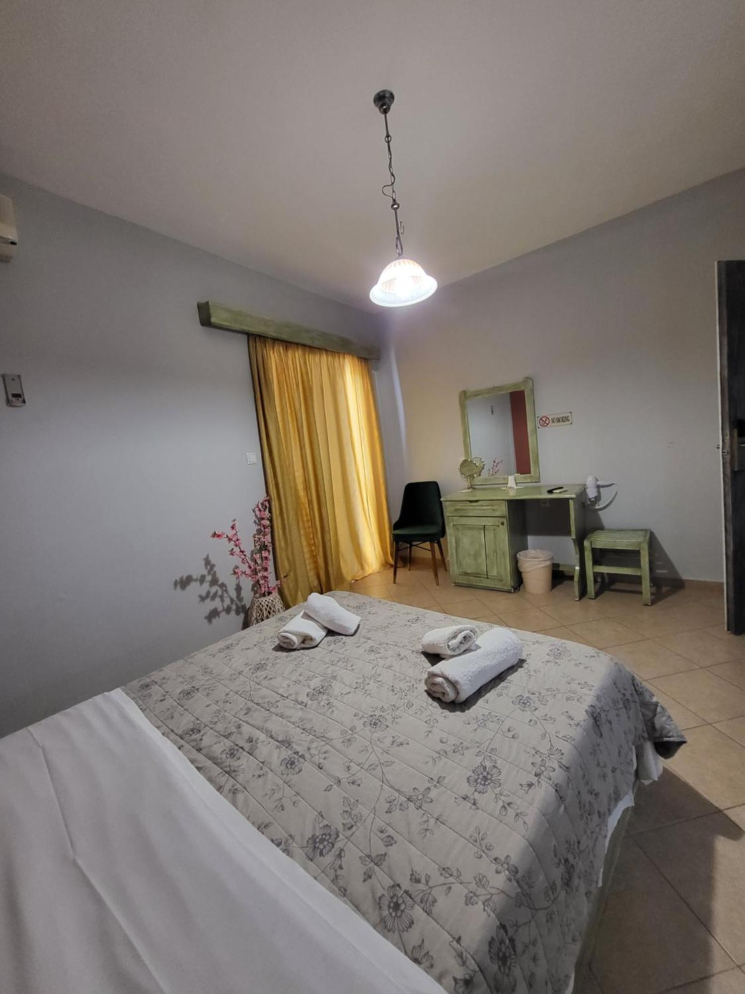 Panorama Hotel - Restaurant Diakopto Bagian luar foto